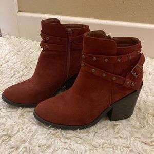 Red/Brown Soda low heel booties